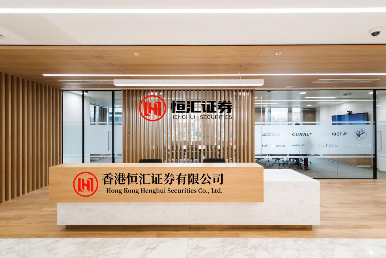 日天金策略平台 俄罗斯这句话并不是随便说的。中俄军演刚开始，中方的潜射战略导弹刚刚射